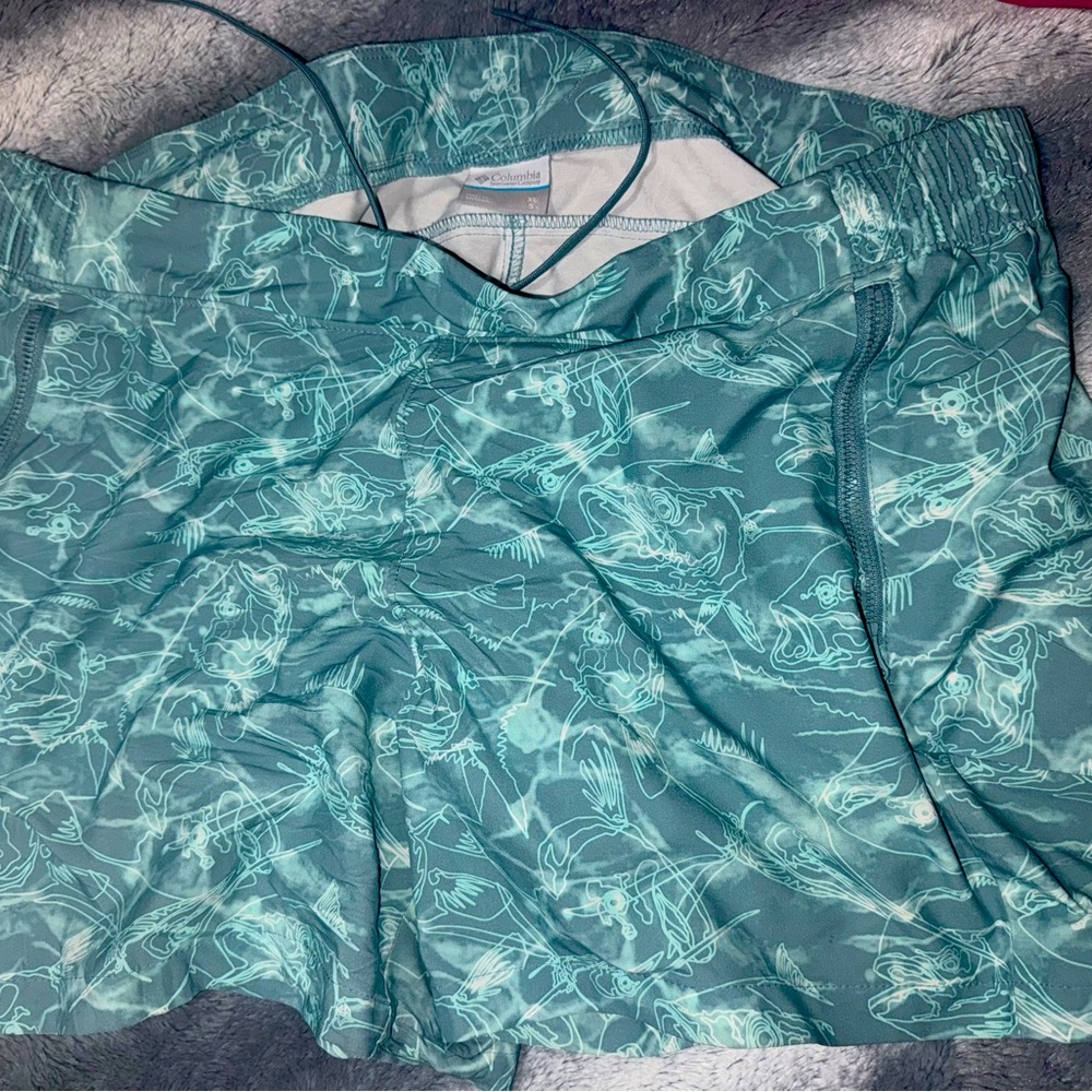 Columbia tidal 2 women’s shorts 🩳